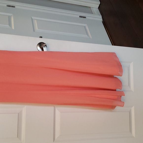 Dress - Picture 2 of 5